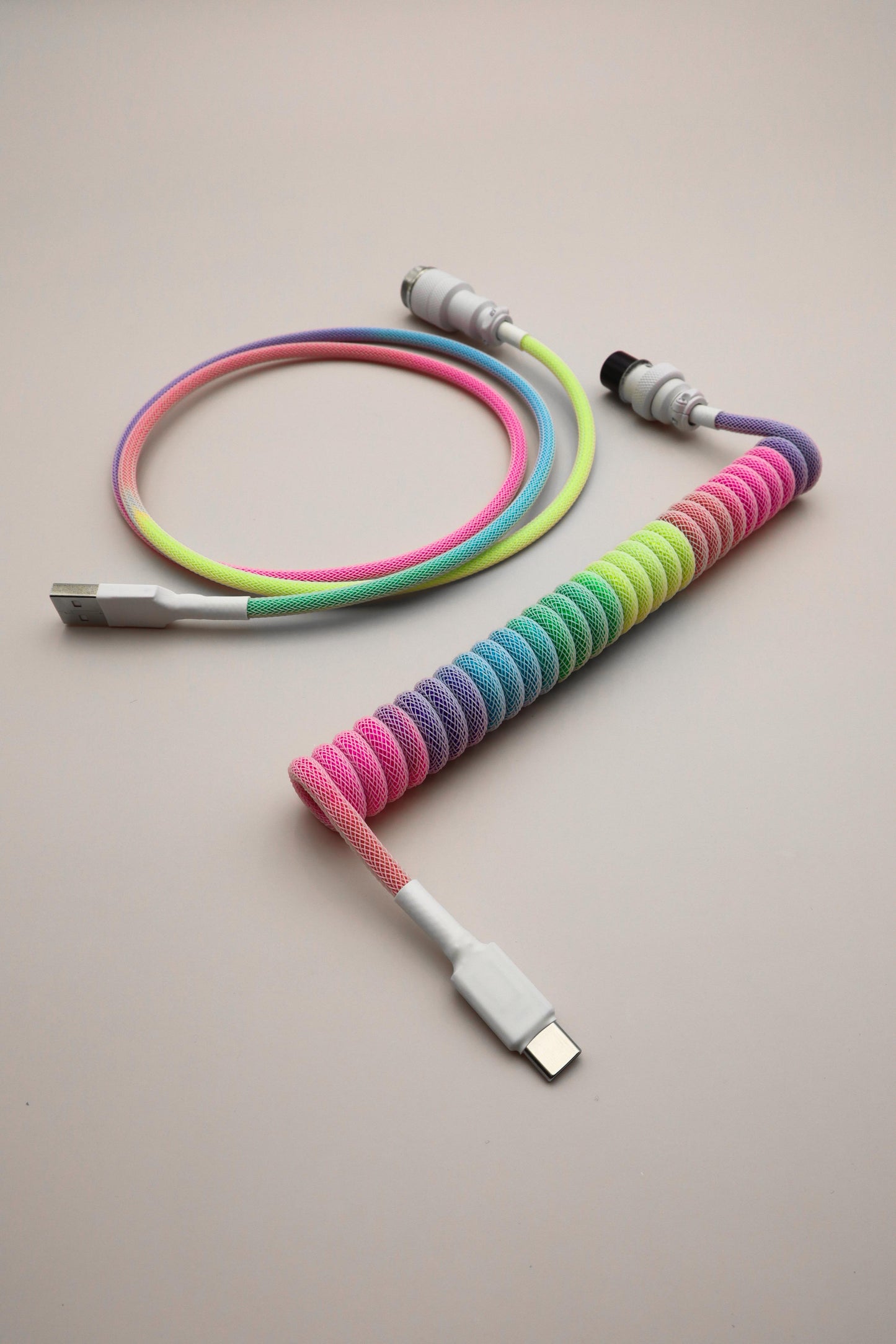 Light Rainbow Coiled Cable Poppins